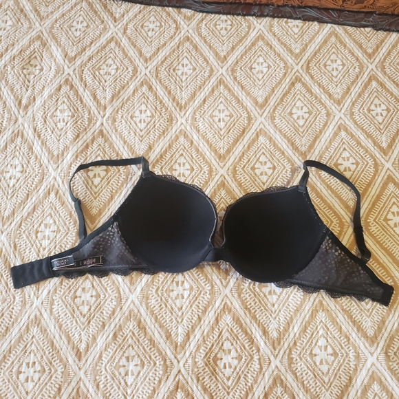 Victoria Secret Very Sexy push up bra - Picture 3 of 4